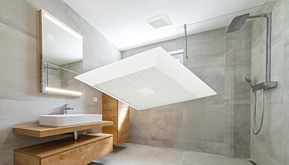 Un ventilateur de Panasonic installé dans une salle de bain.