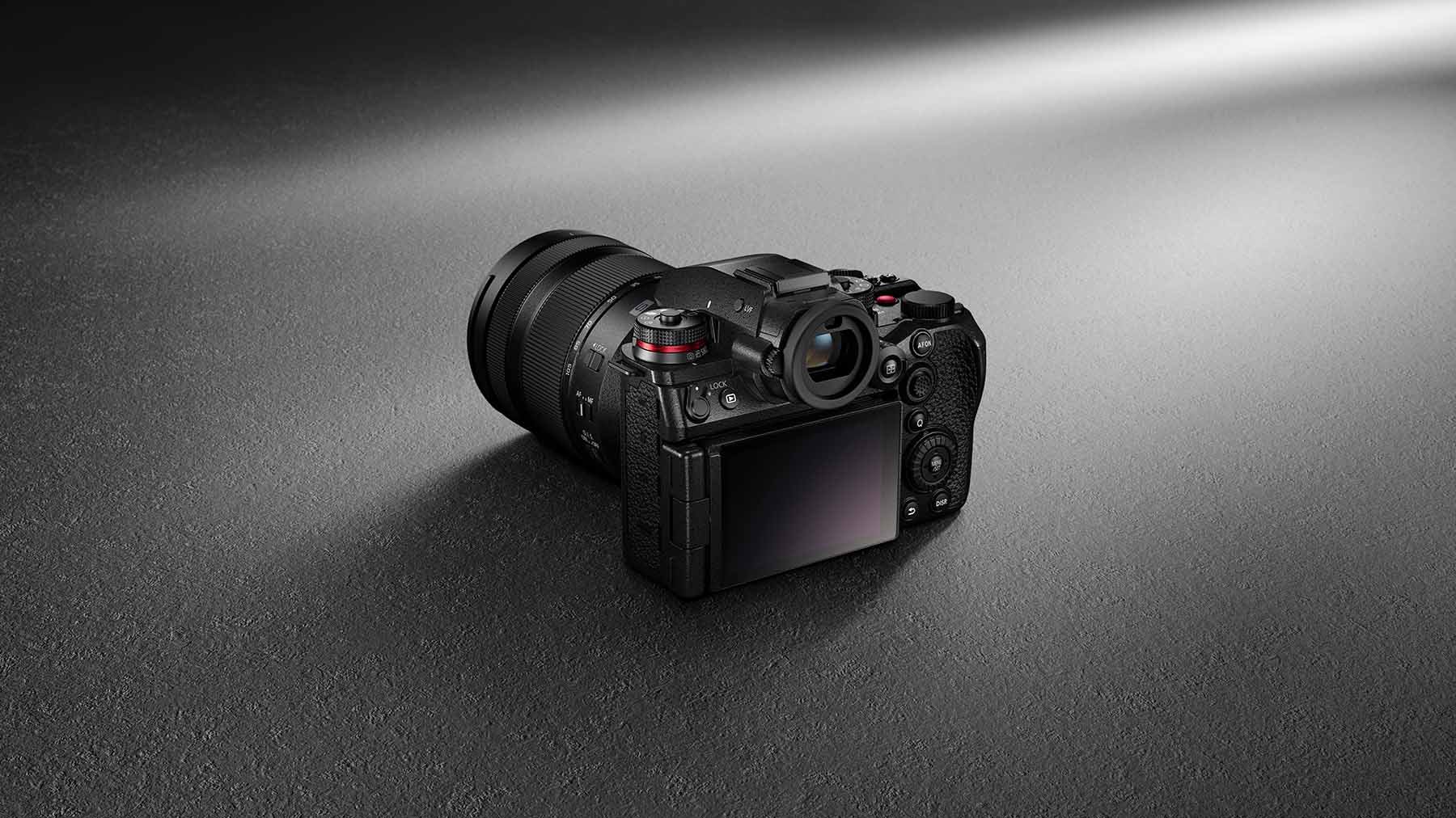 Lumix_S1RM2_2